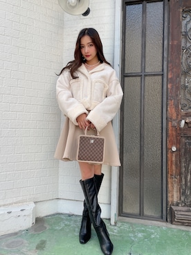 「ANDGEEBEE（アンジービー）のアイテム（ムートンコート）」を使った、村瀬紗英さん（レディース・159cm）の冬コーディネート