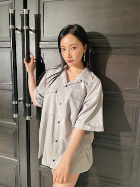 「ANDGEEBEE（アンジービー）のアイテム（シャツ/ブラウス）」を使った、村瀬紗英さん（レディース・159cm）の春コーディネート