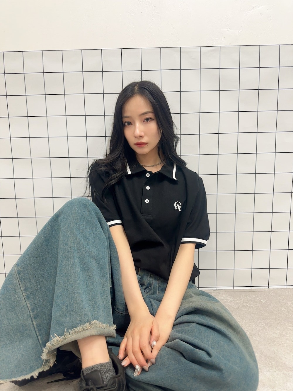 「スポーツミックス、ポロシャツ、休日スタイル、大人可愛い、夏、デニムコーデ、Tシャツコーデ、今日のコーデ、大人ファッション、ANDGEEBEE」｜「ANDGEEBEEのUNISEX ポロラインT（ポロシャツ、ブラック系）」を使った、村瀬紗英さん（レディース・159cm）の夏コーディネートの1枚目の写真