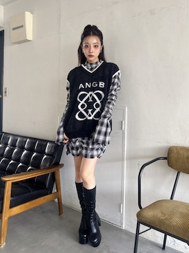 「ANDGEEBEE（アンジービー）のアイテム」を使った、村瀬紗英さん（レディース・159cm）の冬コーディネート