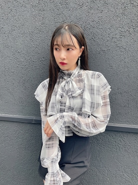 「ANDGEEBEE（アンジービー）のアイテム（パンツ）」を使った、村瀬紗英さん（レディース・159cm）の秋コーディネート