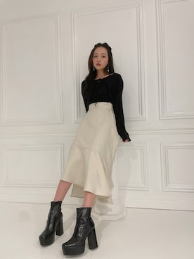 「ANDGEEBEE（アンジービー）のアイテム（シューズ）」を使った、村瀬紗英さん（レディース・159cm）の秋コーディネート