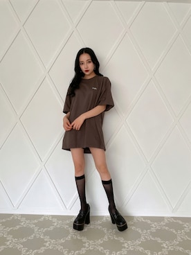 「ANDGEEBEE（アンジービー）のアイテム（シューズ）」を使った、村瀬紗英さん（レディース・159cm）の秋コーディネート