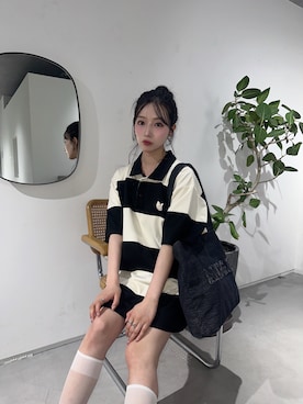 「アイテム（ポロシャツ）」を使った、村瀬紗英さん（レディース・159cm）の秋コーディネート