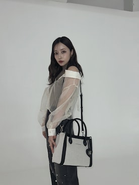 「ANDGEEBEE（アンジービー）のアイテム（その他トップス）」を使った、村瀬紗英さん（レディース・159cm）の秋コーディネート