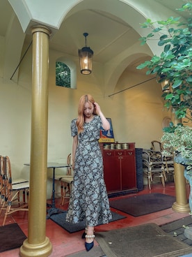 「ANDGEEBEE（アンジービー）のアイテム（その他トップス）」を使った、村瀬紗英さん（レディース・159cm）の秋コーディネート
