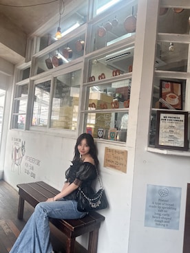 「ANDGEEBEE（アンジービー）のアイテム（ショルダーバッグ）」を使った、村瀬紗英さん（レディース・159cm）の秋コーディネート