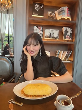 「ANDGEEBEE（アンジービー）のアイテム（シャツ/ブラウス）」を使った、村瀬紗英さん（レディース・159cm）の夏コーディネート