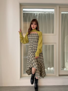「ANDGEEBEE（アンジービー）のアイテム（シューズ）」を使った、村瀬紗英さん（レディース・159cm）の秋コーディネート