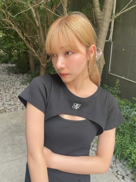 「ANDGEEBEE（アンジービー）のアイテム（その他トップス）」を使った、村瀬紗英さん（レディース・159cm）の秋コーディネート