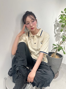「初秋のパンツスタイル」｜「アイテム（カーゴパンツ）」を使った、村瀬紗英さん（レディース・159cm）の秋コーディネート
