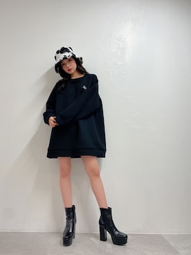 「ANDGEEBEE（アンジービー）のアイテム（シューズ）」を使った、村瀬紗英さん（レディース・159cm）の秋コーディネート