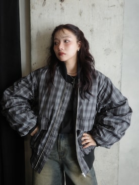 「ANDGEEBEE（アンジービー）のアイテム（Tシャツ/カットソー）」を使った、村瀬紗英さん（レディース・159cm）の秋コーディネート