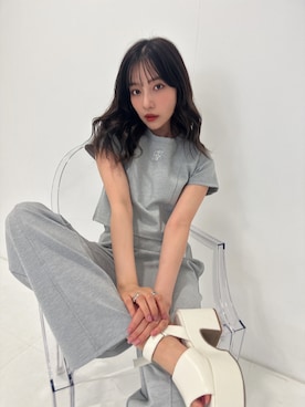 「ANDGEEBEE（アンジービー）のアイテム（その他トップス）」を使った、村瀬紗英さん（レディース・159cm）の秋コーディネート