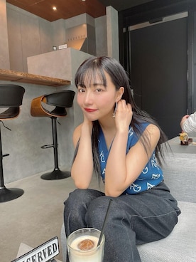 「ANDGEEBEE（アンジービー）のアイテム（パンツ）」を使った、村瀬紗英さん（レディース・159cm）の夏コーディネート