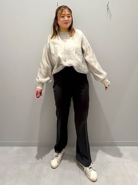 「家族旅行」｜「アイテム（パンツ）」を使った、rumi.さん（レディース・160cm）の冬コーディネート