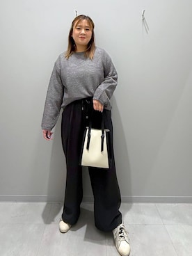 「家族旅行」｜「アイテム（パンツ）」を使った、rumi.さん（レディース・160cm）の冬コーディネート