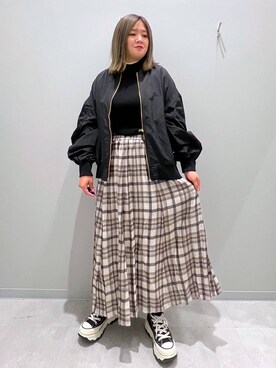 「家族旅行」｜「アイテム（スカート）」を使った、rumi.さん（レディース・160cm）の秋コーディネート