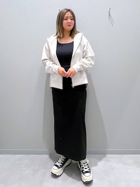 「家族旅行」｜「アイテム（スカート）」を使った、rumi.さん（レディース・160cm）の秋コーディネート