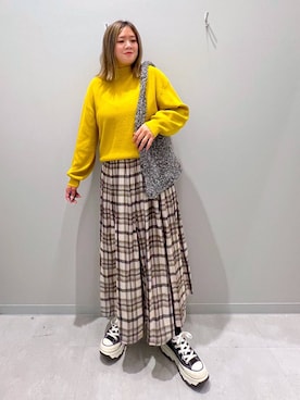 「家族旅行」｜「アイテム（スカート）」を使った、rumi.さん（レディース・160cm）の秋コーディネート