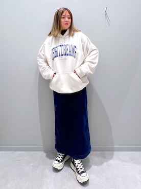 「家族旅行」｜「アイテム（スカート）」を使った、rumi.さん（レディース・160cm）の秋コーディネート