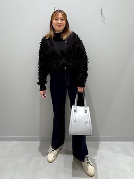 「家族旅行」｜「アイテム（パンツ）」を使った、rumi.さん（レディース・160cm）の冬コーディネート