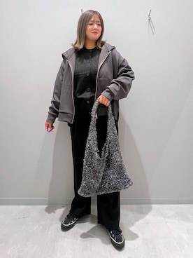 「家族旅行」｜「アイテム（トートバッグ）」を使った、rumi.さん（レディース・160cm）の秋コーディネート