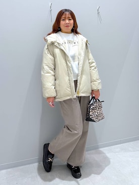 「GLOBAL WORK（グローバルワーク）のエアリュクスダウンフードブルゾン/495695（ダウンジャケット/コート）」を使った、rumi.さん（レディース・160cm）の冬コーディネート