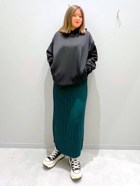 「家族旅行」｜「アイテム（スカート）」を使った、rumi.さん（レディース・160cm）の秋コーディネート