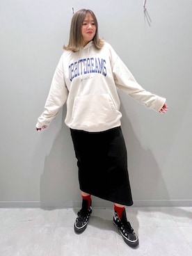 「家族旅行」｜「アイテム（スカート）」を使った、rumi.さん（レディース・160cm）の秋コーディネート