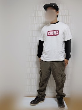 「CHUMS（チャムス）のアイテム（Tシャツ/カットソー）」を使った、KJさん（メンズ・170cm）の秋コーディネート