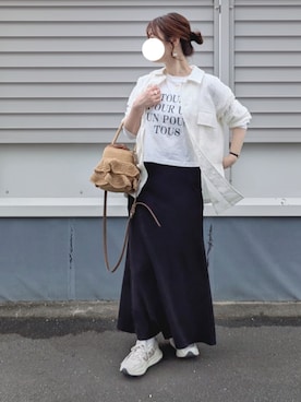 「アイテム（ミリタリージャケット、ホワイト系）」を使った、y + aさん（レディース・160cm）の秋コーディネート