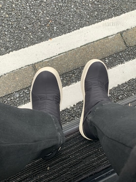 「DRKSHDW by RICK OWENS（ダークシャドウ バイ リックオウエンス）のアイテム（スリッポン）」を使った、bunta@さん（メンズ・168cm）の秋コーディネート