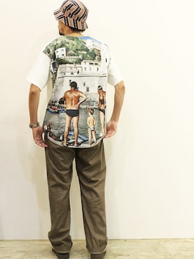 「バックプリント」｜「アイテム（スニーカー）」を使った、nakajiさん（メンズ・168cm）の秋コーディネート