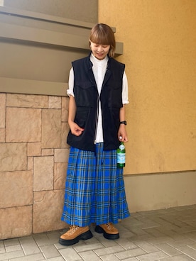 「アイテム（デジタル腕時計、ブルー系）」を使った、mo_moさん（レディース・158cm）の秋コーディネート