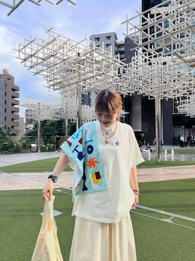 「アイテム（デニムスカート、ベージュ系）」を使った、みきてぃ24さん（レディース・158cm）の秋コーディネート