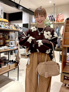 「アイテム（ボストンバッグ）」を使った、みきてぃ24さん（レディース・158cm）の秋コーディネート