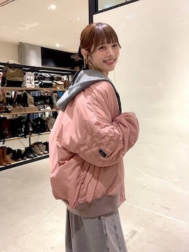 「アイテム（MA-1）」を使った、みきてぃ24さん（レディース・158cm）の秋コーディネート