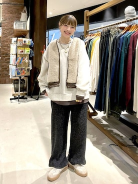 「niko and...（ニコアンド）のベロアクシュイージーパンツ（その他パンツ、その他）」を使った、みきてぃ24さん（レディース・158cm）の秋コーディネート