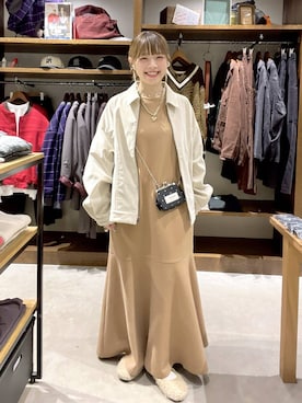 「niko and...（ニコアンド）の2WAYがま口ミニウォレット（財布、ブラック系）」を使った、みきてぃ24さん（レディース・158cm）の秋コーディネート