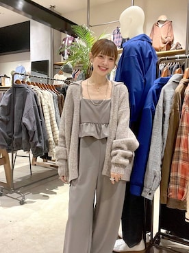 「アイテム（サロペット/オーバーオール、ブラウン系）」を使った、みきてぃ24さん（レディース・158cm）の秋コーディネート