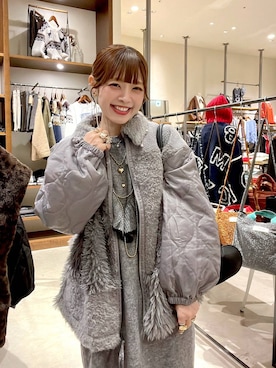 「アイテム（ヘアピン）」を使った、みきてぃ24さん（レディース・158cm）の秋コーディネート