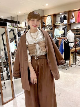 「アイテム（その他トップス、ブラウン系）」を使った、みきてぃ24さん（レディース・158cm）の秋コーディネート