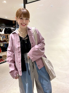 「アイテム（その他アウター、ピンク系）」を使った、みきてぃ24さん（レディース・158cm）の秋コーディネート