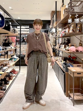 「niko and...（ニコアンド）の【NKJ 2025AW】REMAKE BARREL DENIM（デニムパンツ）」を使った、みきてぃ24さん（レディース・158cm）の夏コーディネート