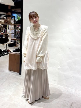 「アイテム（ヘアピン）」を使った、みきてぃ24さん（レディース・158cm）の秋コーディネート