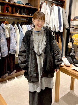 「アイテム（ヘアピン）」を使った、みきてぃ24さん（レディース・158cm）の秋コーディネート