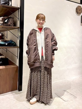 「アイテム（MA-1）」を使った、みきてぃ24さん（レディース・158cm）の冬コーディネート