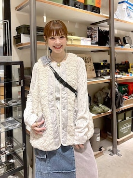 「アイテム（デニムスカート）」を使った、みきてぃ24さん（レディース・158cm）の秋コーディネート