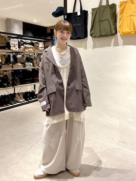 「アイテム（キャミソール、ベージュ系）」を使った、みきてぃ24さん（レディース・158cm）の秋コーディネート